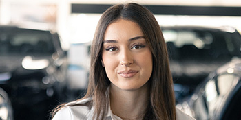 Nicole Schneidmiller - Auszubildende Automobilkauffrau Autohaus Grötzinger
